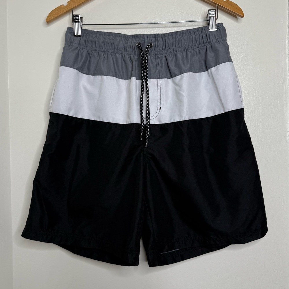 Op Swim Trunks Men’s Size Medium 8” inseam Black White Gray Mesh Lining